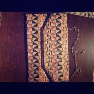 Straw convertible clutch- multicolor neutral